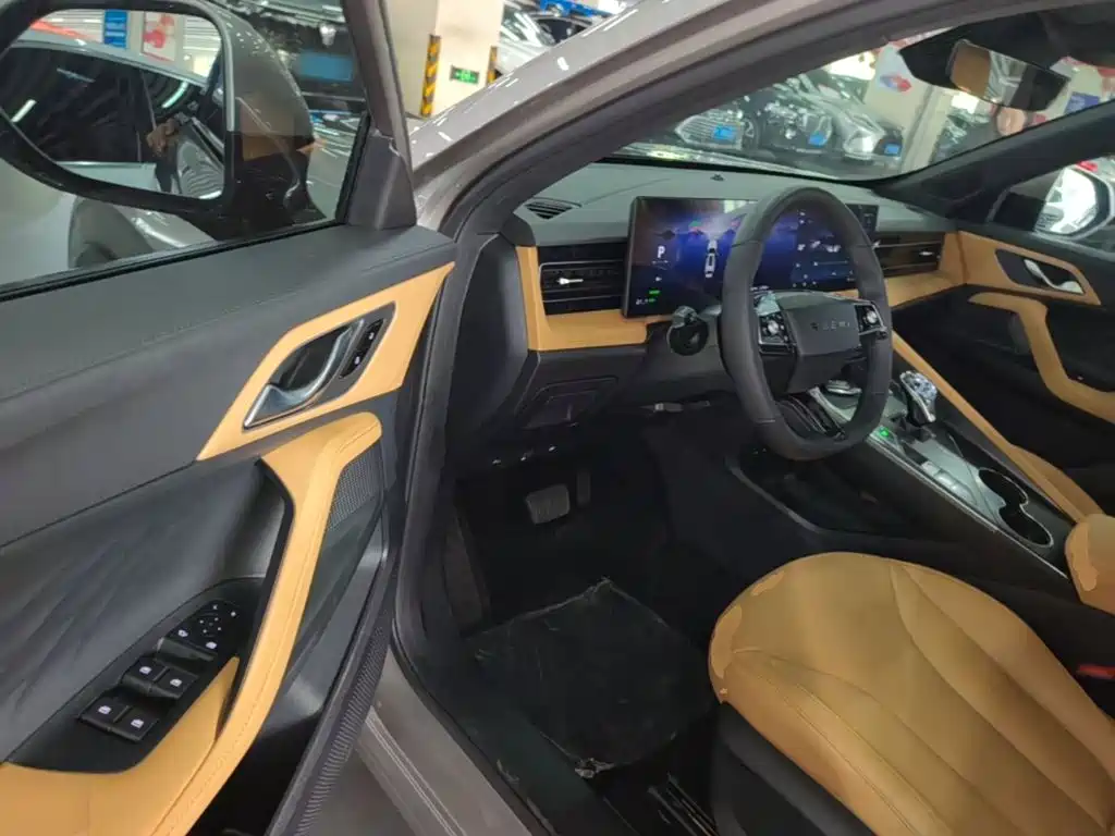 Roewe RX5 New Energy — миниатюра 16