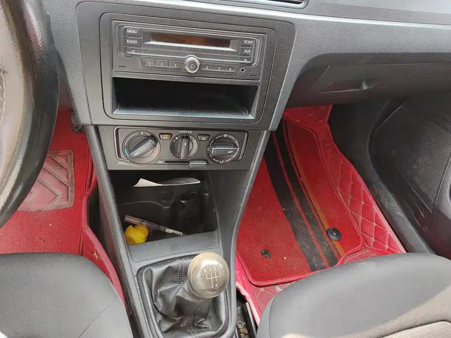 Volkswagen Santana — миниатюра 16