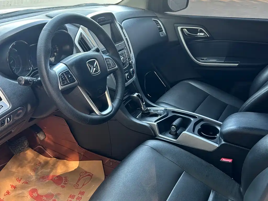 JMC Yusheng S350 — миниатюра 5