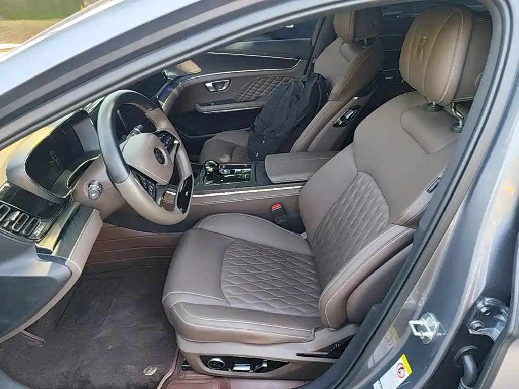 BYD Han — миниатюра 15