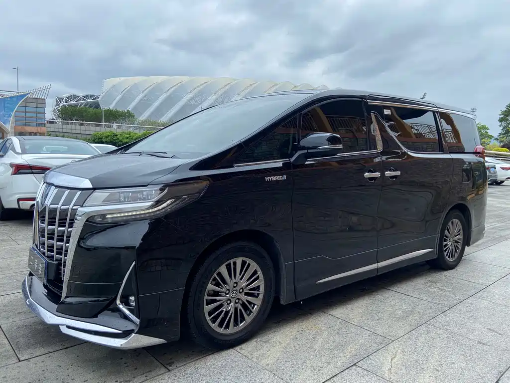Toyota Alphard 2022