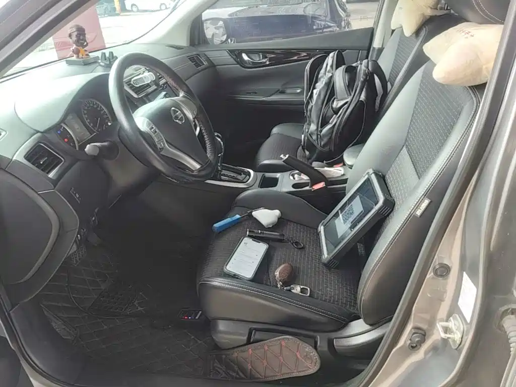 Nissan Tiida — миниатюра 15