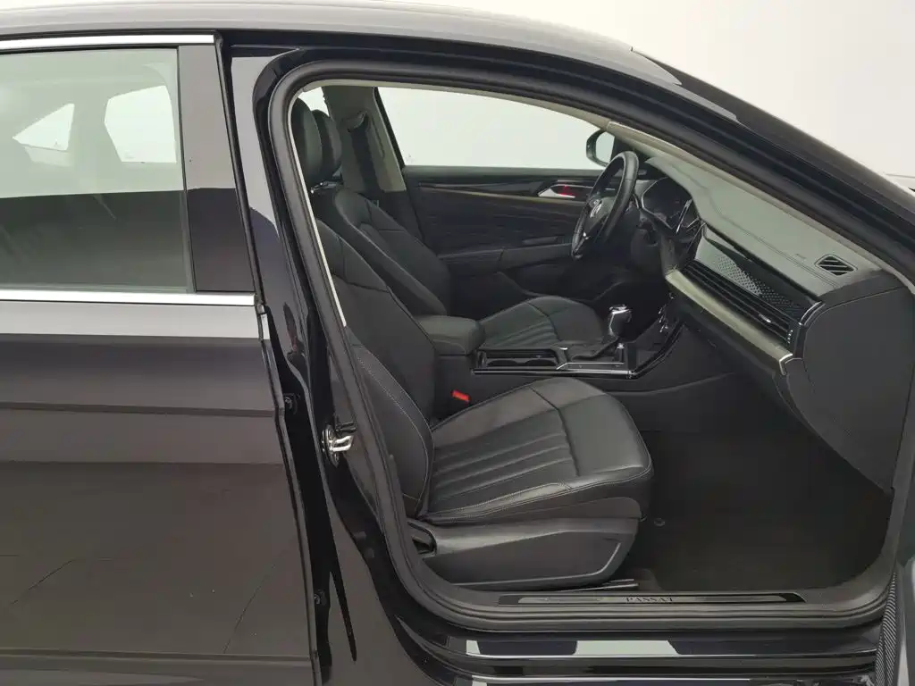 Volkswagen Passat — миниатюра 23