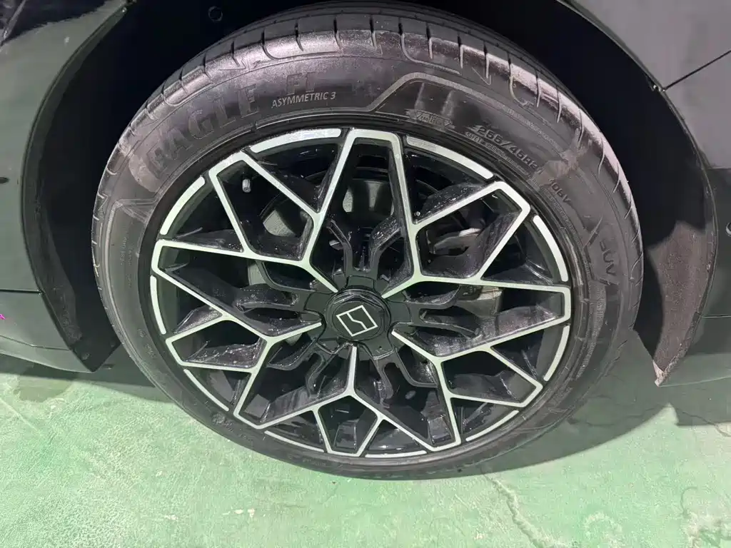 ZEEKR EXTREME KRYPTON 001