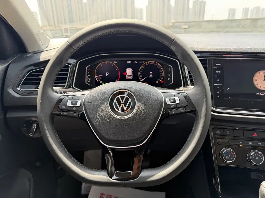 Volkswagen T-Roc — миниатюра 15