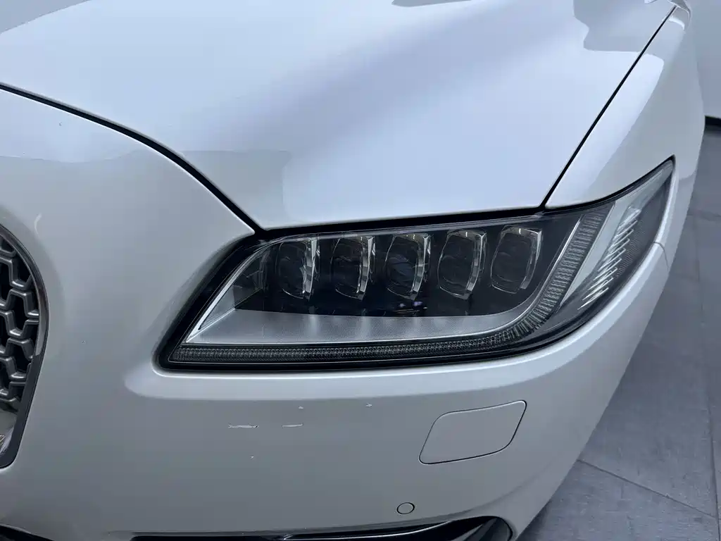 Lincoln Continental — миниатюра 26