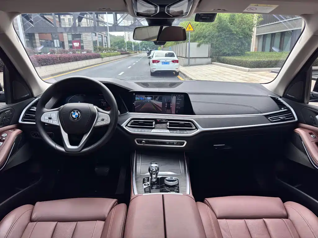 BMW X7 2019 xDrive40i Lead Luxury
