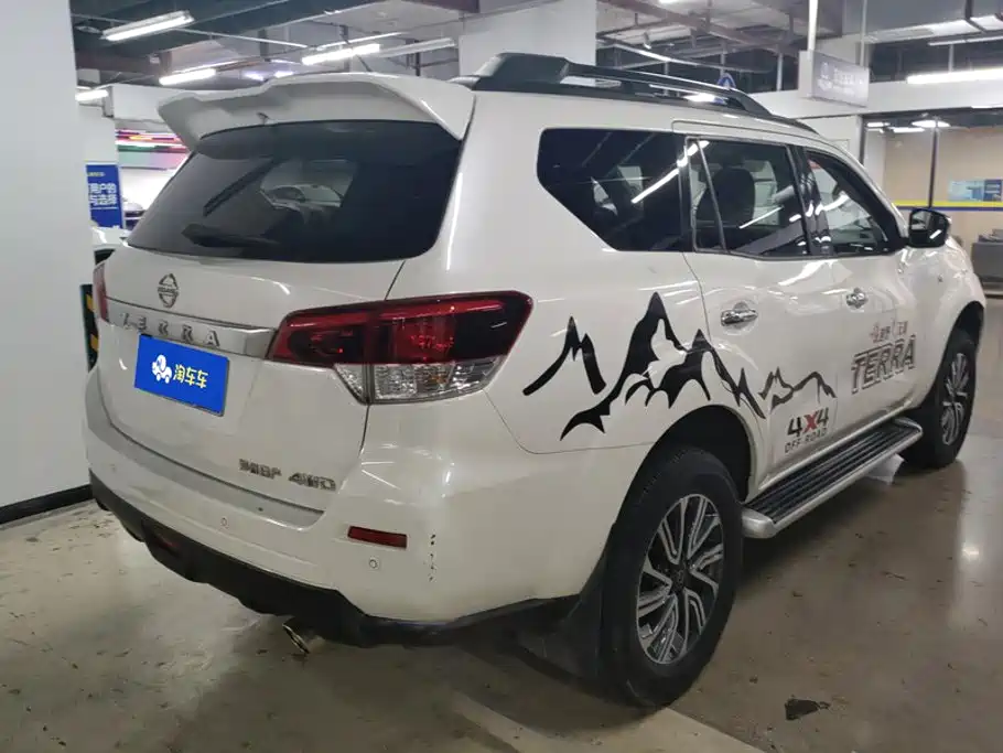 Nissan Terra — миниатюра 3