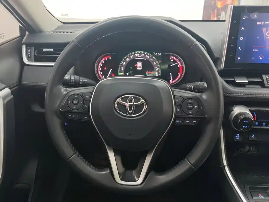 Toyota RAV4 — миниатюра 15