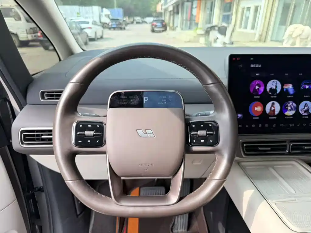 Li Auto Li MEGA — миниатюра 15
