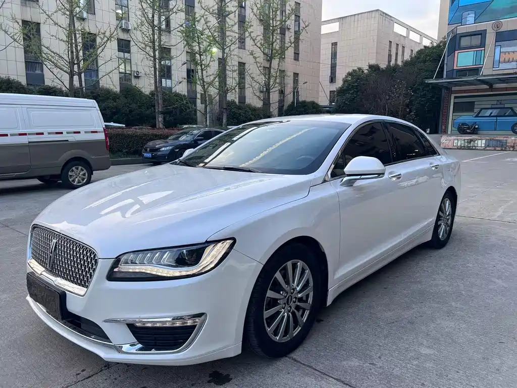 Lincoln MKZ 2019