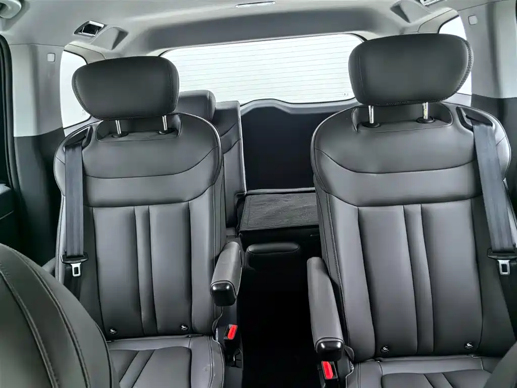 SAIC MAXUS EVERYONE 7