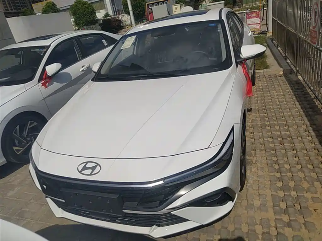 Hyundai Elantra 2023 1.5L CVT GLX Elite