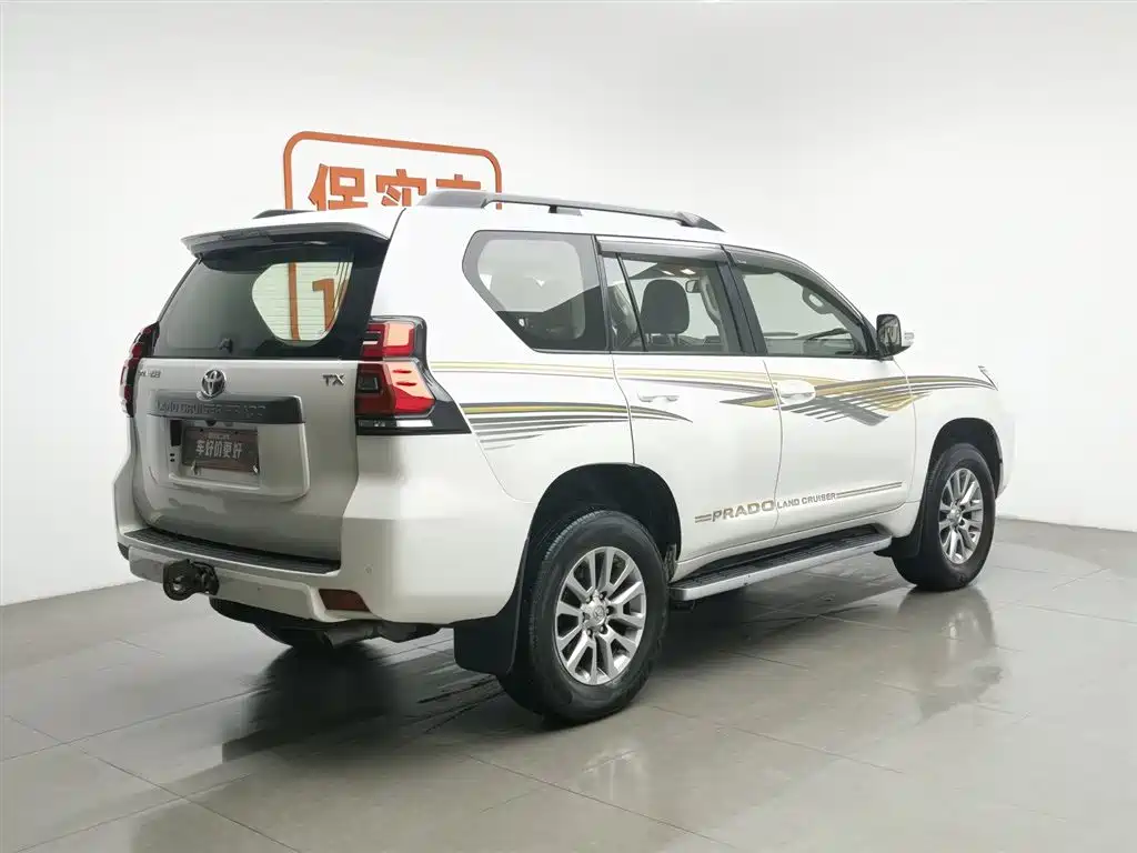 TOYOTA PRADO