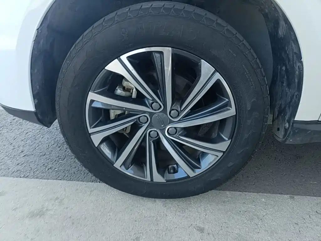 Geely Vision X6 — миниатюра 23