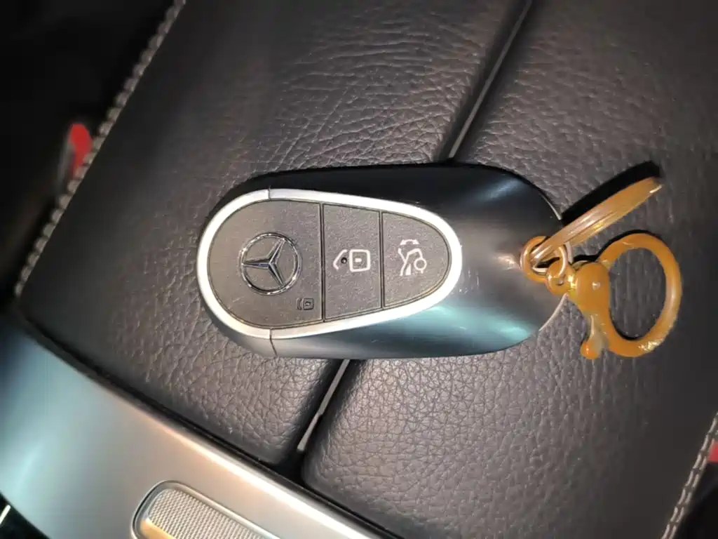 Mercedes-Benz C-Class — миниатюра 17