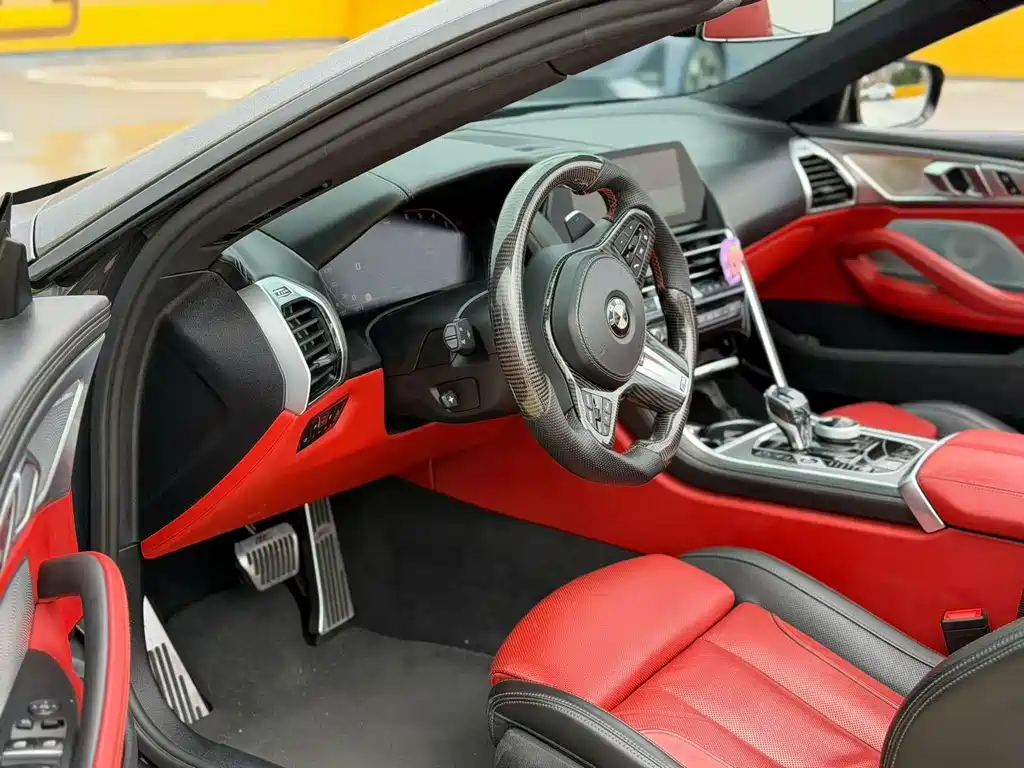 BMW 8 Series — миниатюра 10