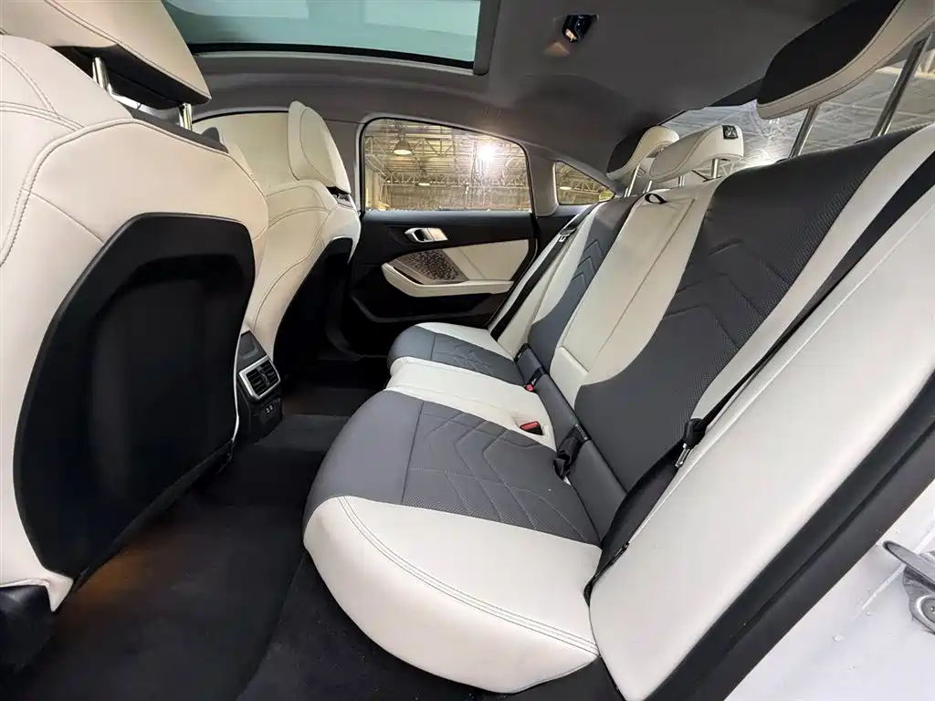 BMW 2 Series — миниатюра 9