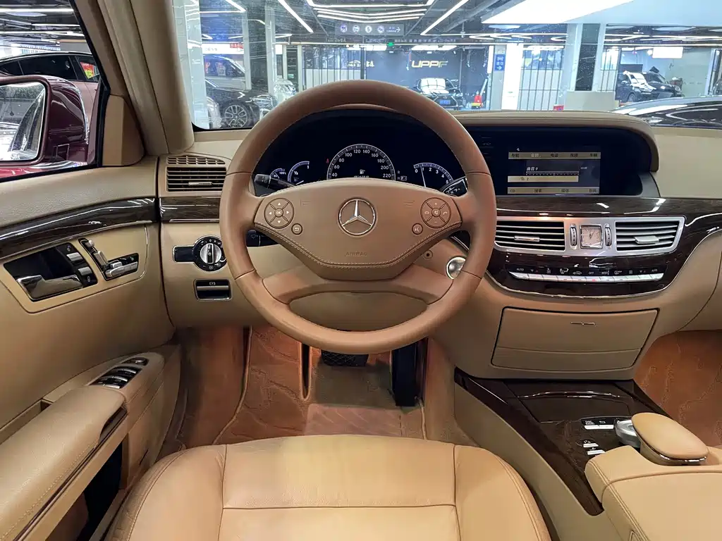 Mercedes-Benz S-Class — миниатюра 12