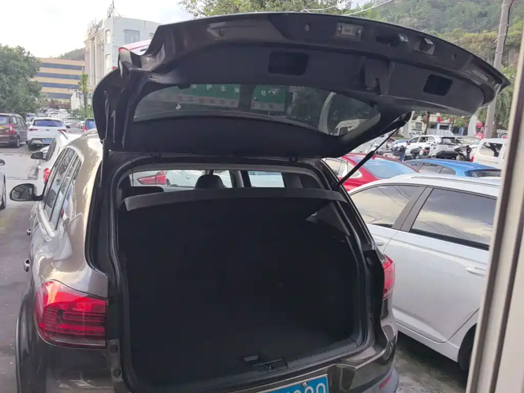Volkswagen Tiguan — миниатюра 19