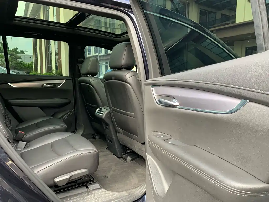 Cadillac XT6 — миниатюра 17