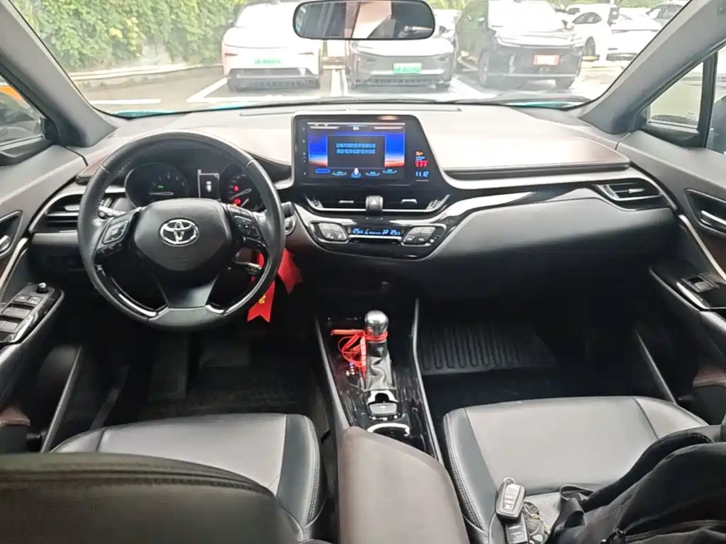 Toyota C-HR — миниатюра 14