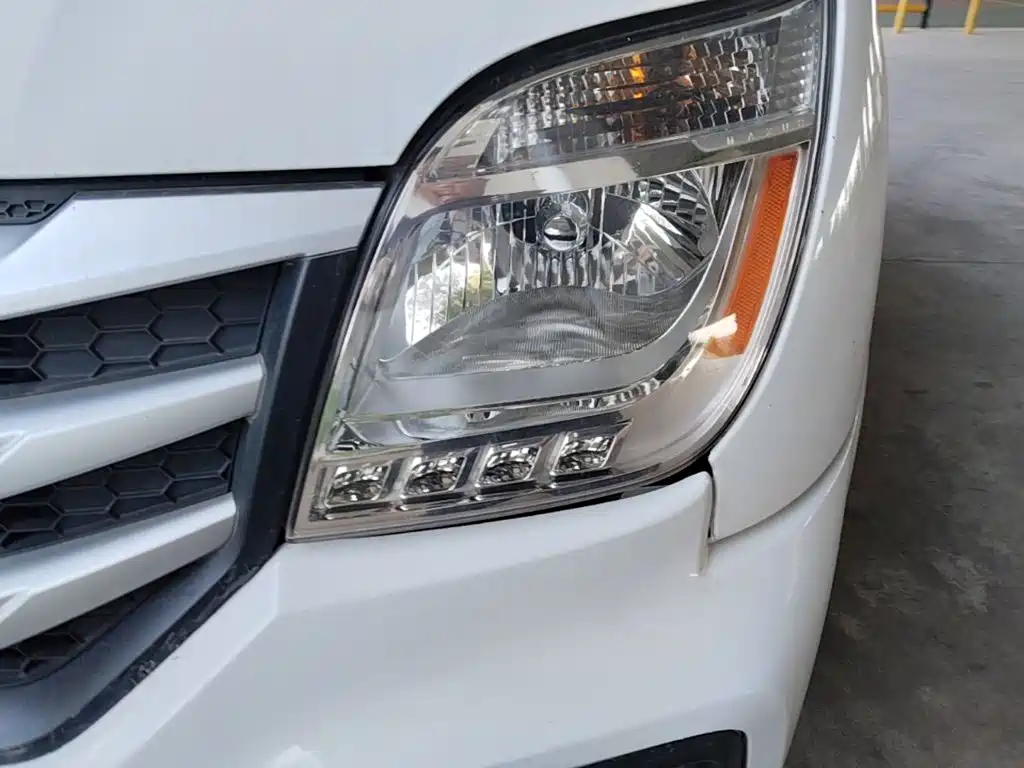 MAXUS V80 — миниатюра 24