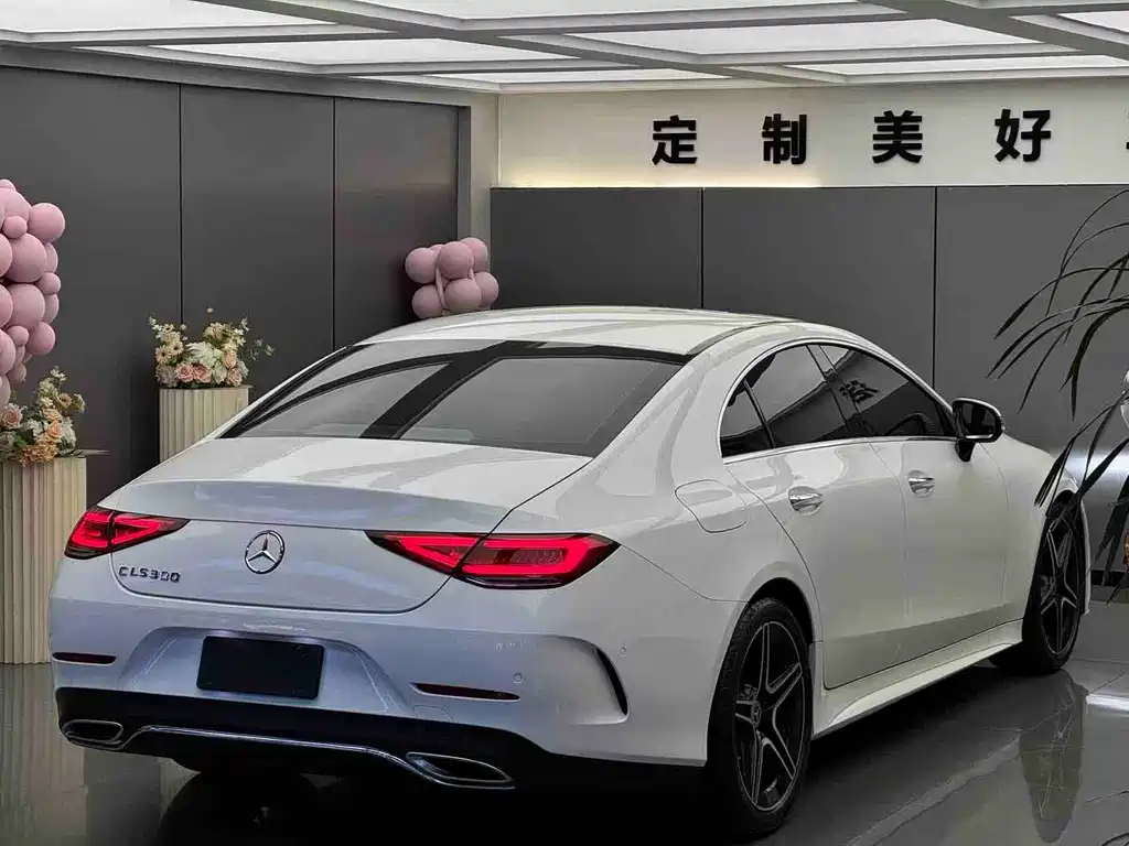 MERCEDES-BENZ CLS