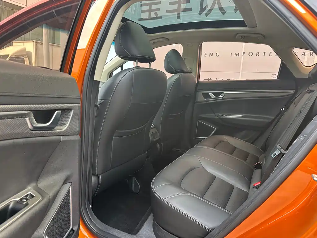 Geely Emgrand GS — миниатюра 7