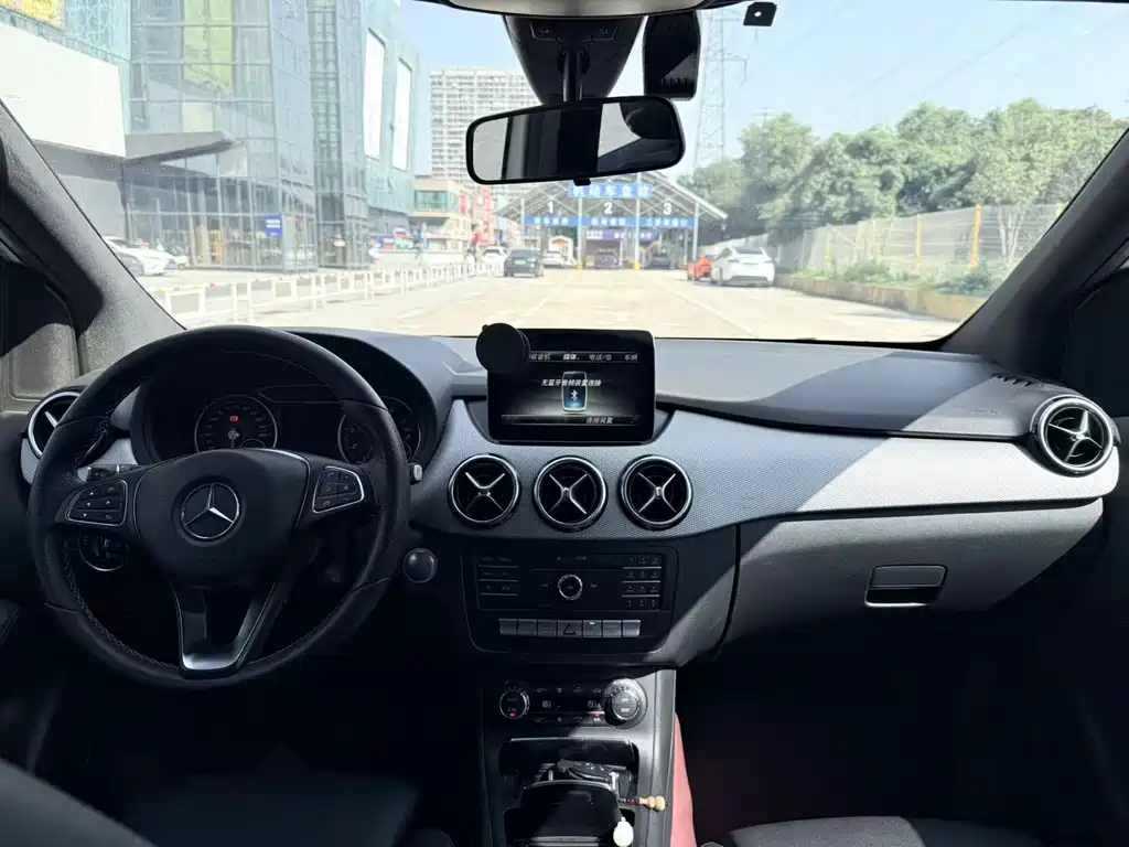 Mercedes-Benz B-Class — миниатюра 8