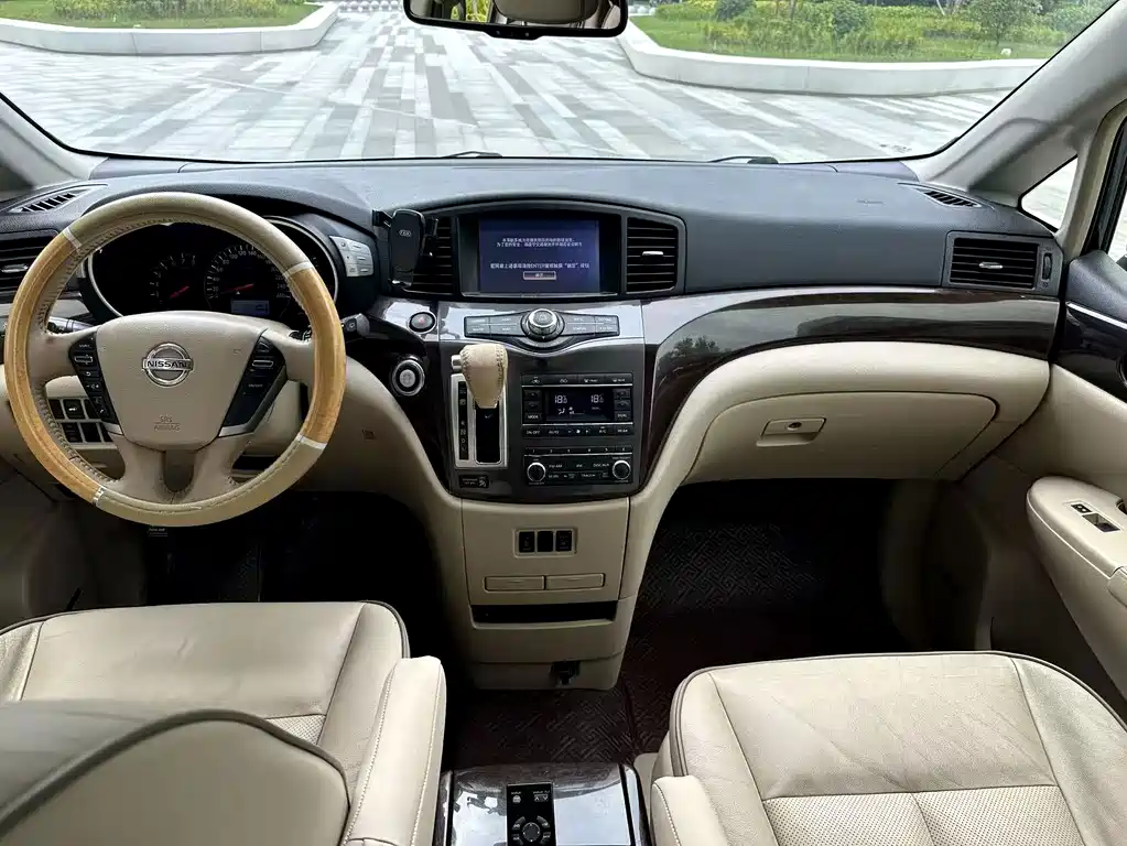 Nissan Quest — миниатюра 18