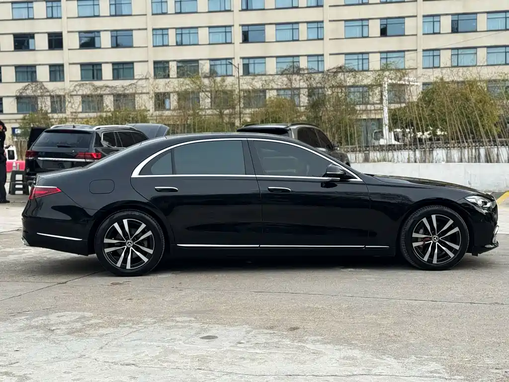 MERCEDES-BENZ S CLASS