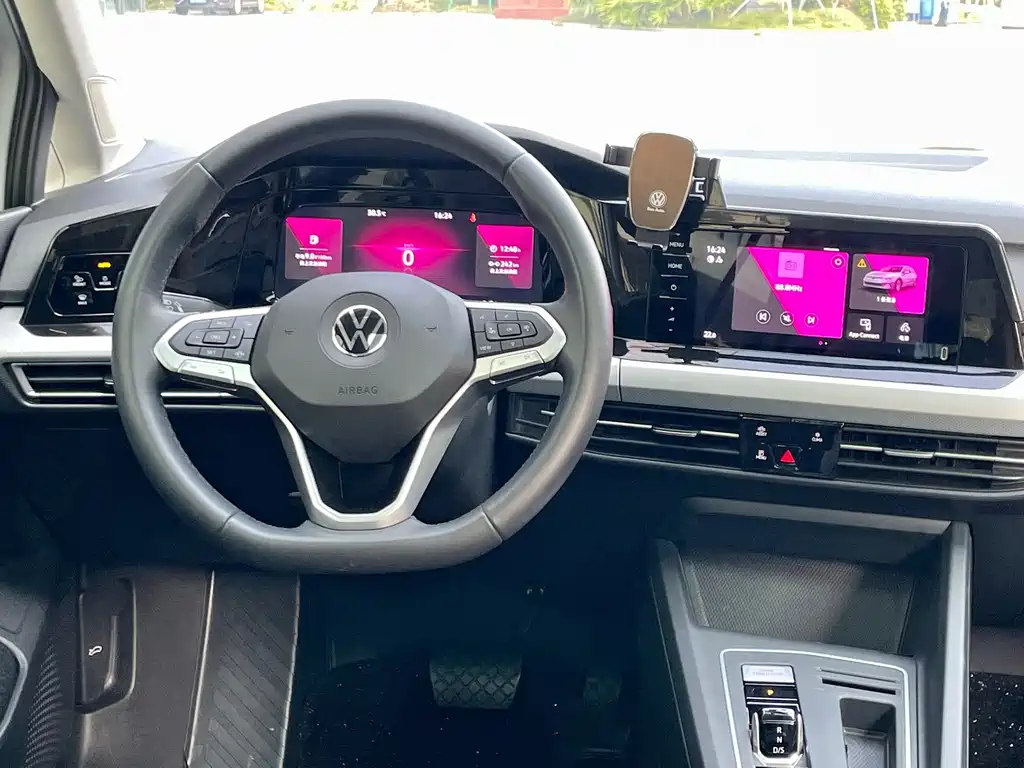 Volkswagen Golf — миниатюра 11