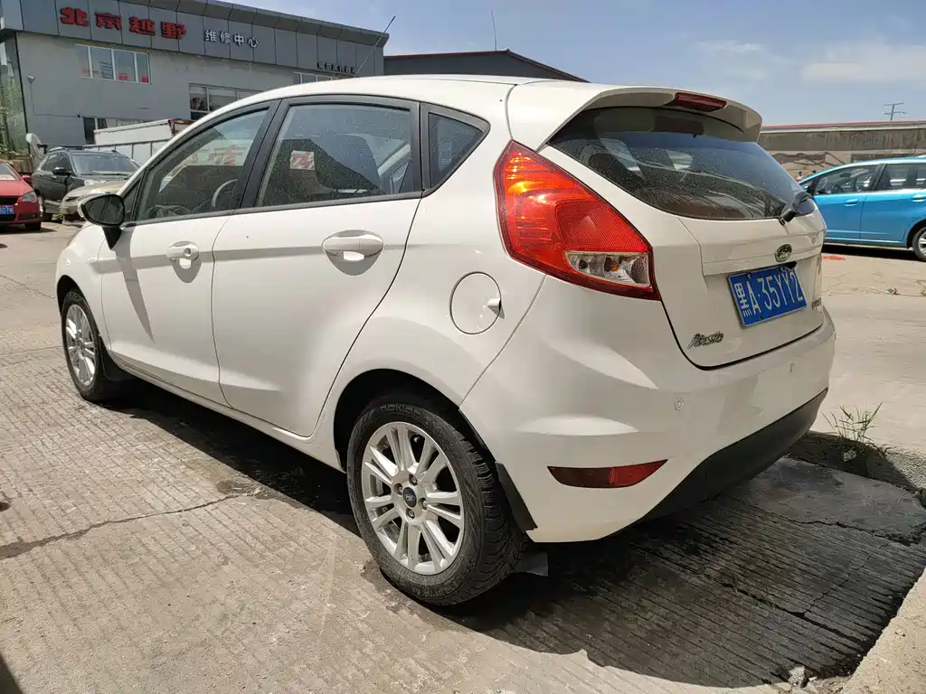 Ford Fiesta — миниатюра 7