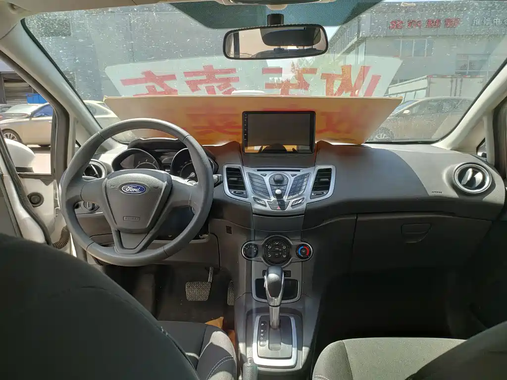 Ford Fiesta — миниатюра 15