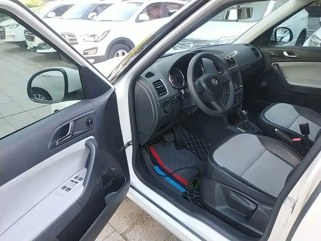 Skoda Yeti — миниатюра 16