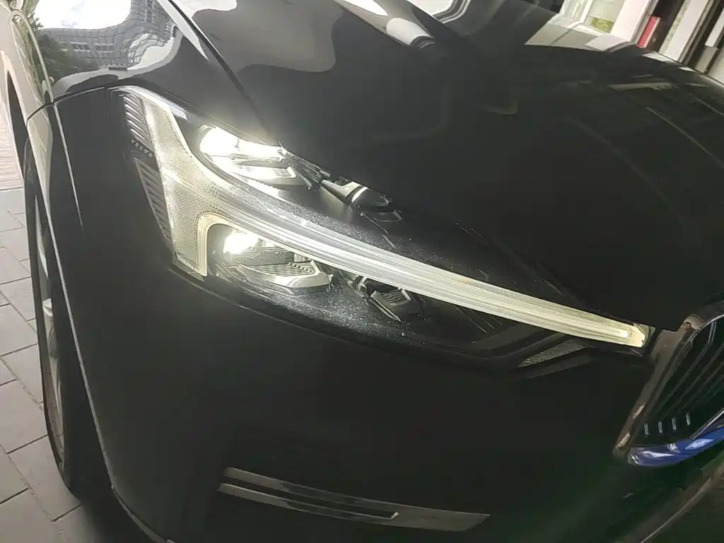 Volvo XC60 — миниатюра 11