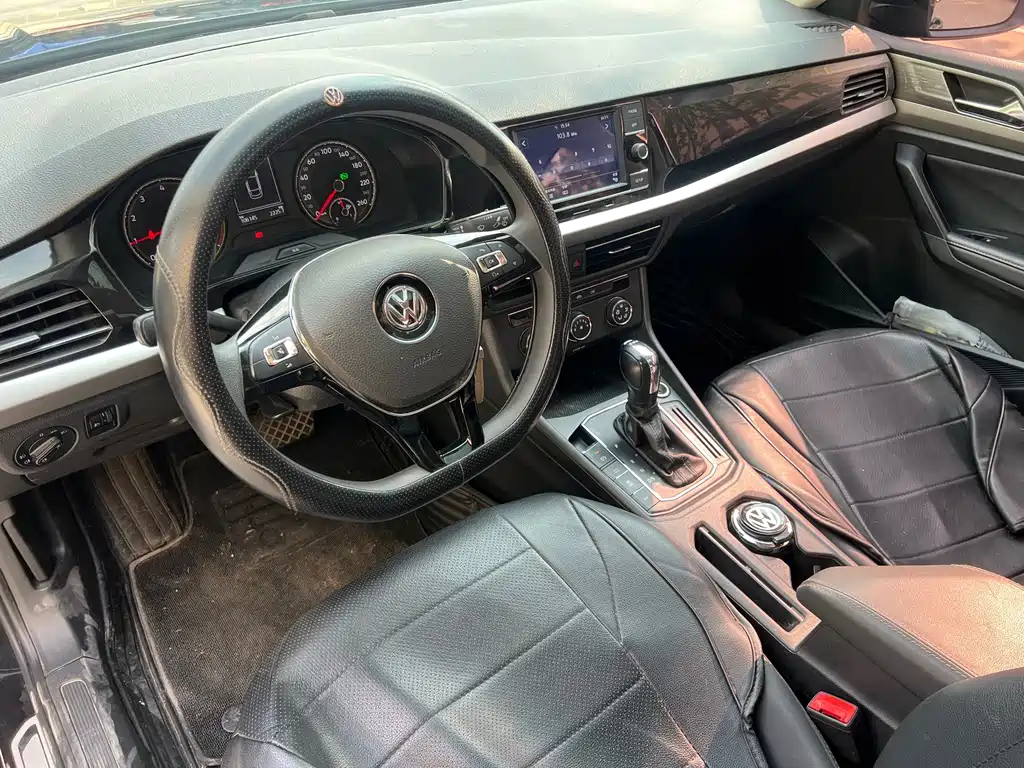 Volkswagen Lavida — миниатюра 4