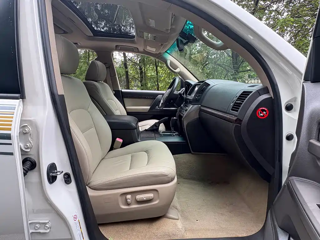 Toyota Land Cruiser — миниатюра 11