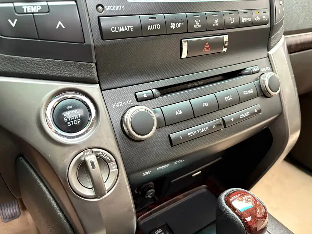 Toyota Land Cruiser — миниатюра 18