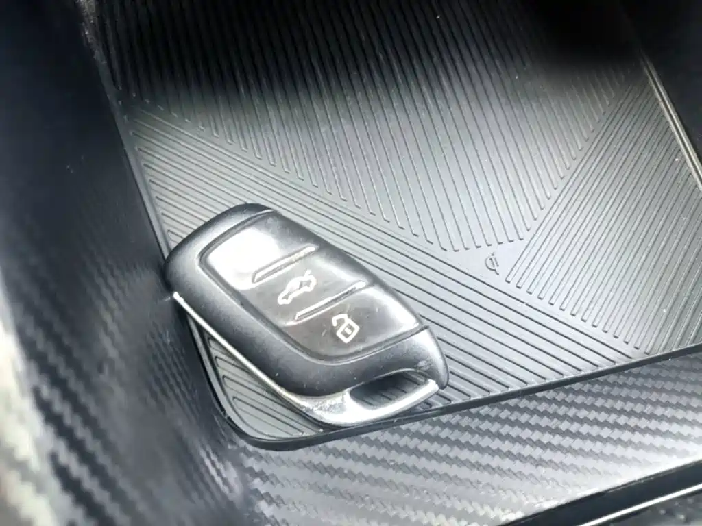 Roewe i5 — миниатюра 9