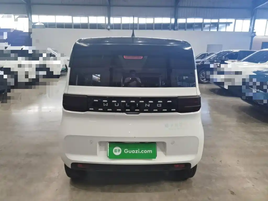 Wuling MINIEV — миниатюра 6
