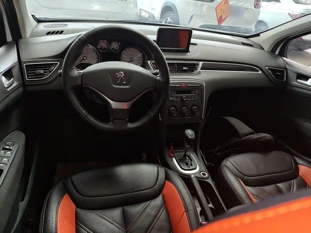 Peugeot 308 — миниатюра 10