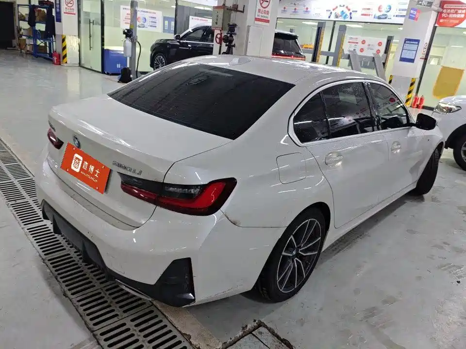 BMW 3 Series — миниатюра 2