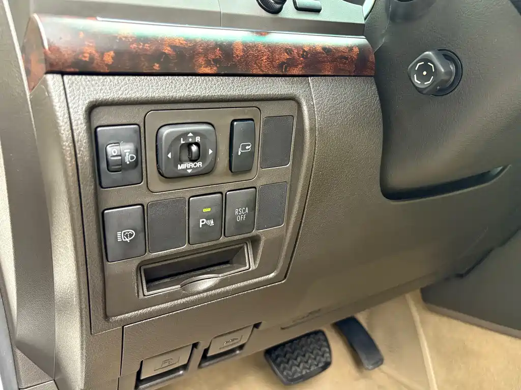 Toyota Land Cruiser — миниатюра 7