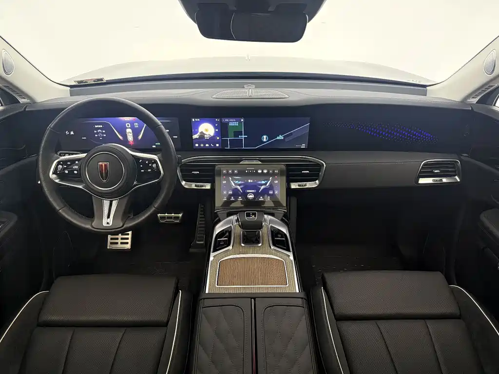 Hongqi E-HS9 2022 690km мест