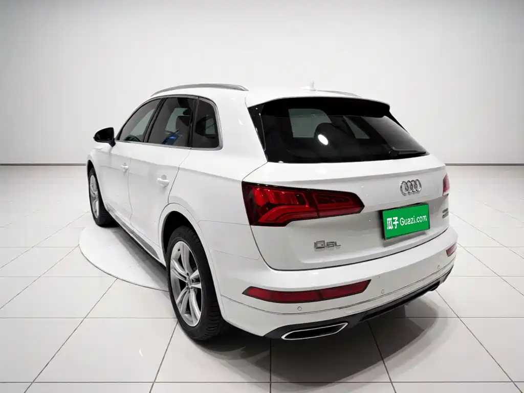 Audi Q5L — миниатюра 12