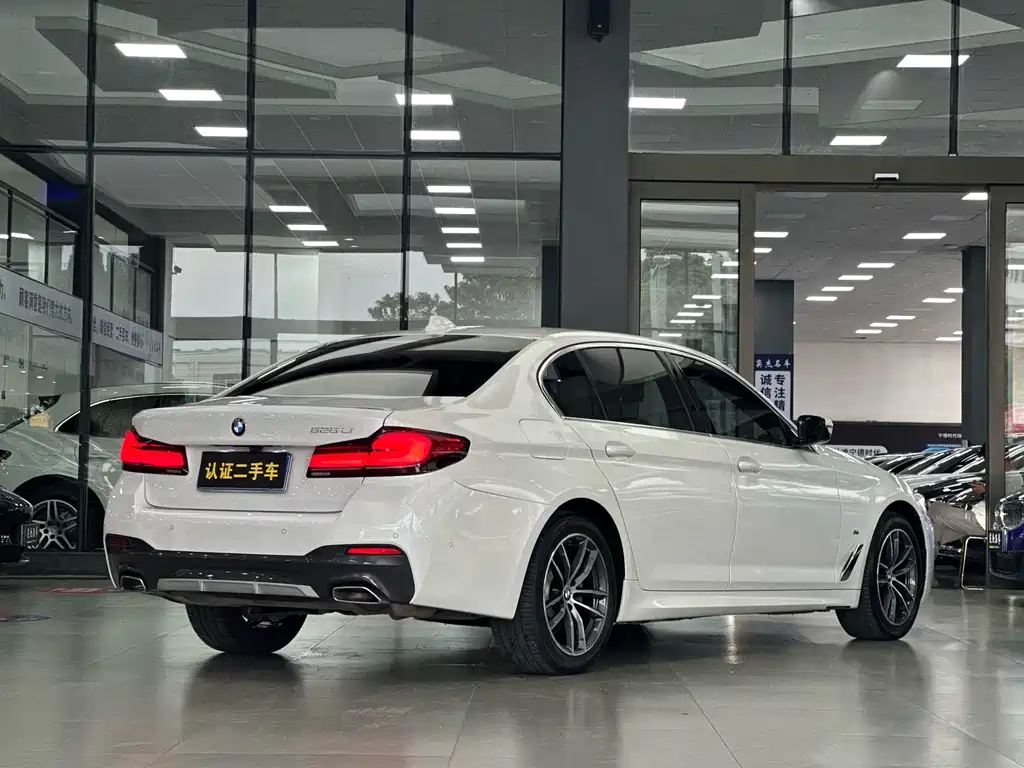 BMW 5 Series 5 2021 525Li M Sport