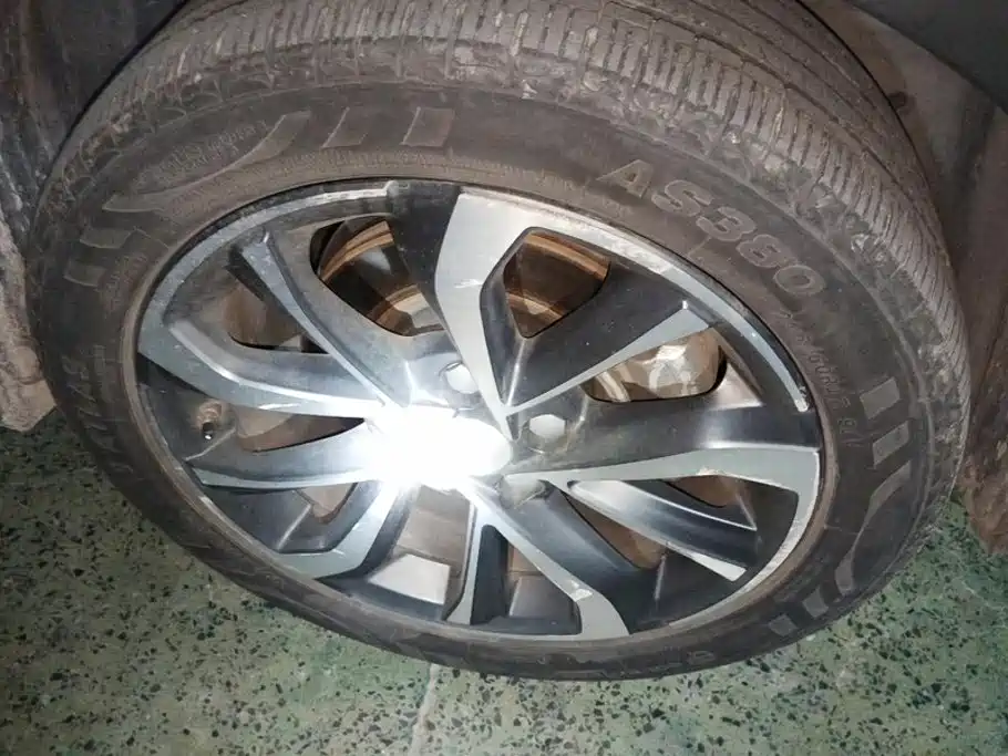 Geely Emgrand GS — миниатюра 6