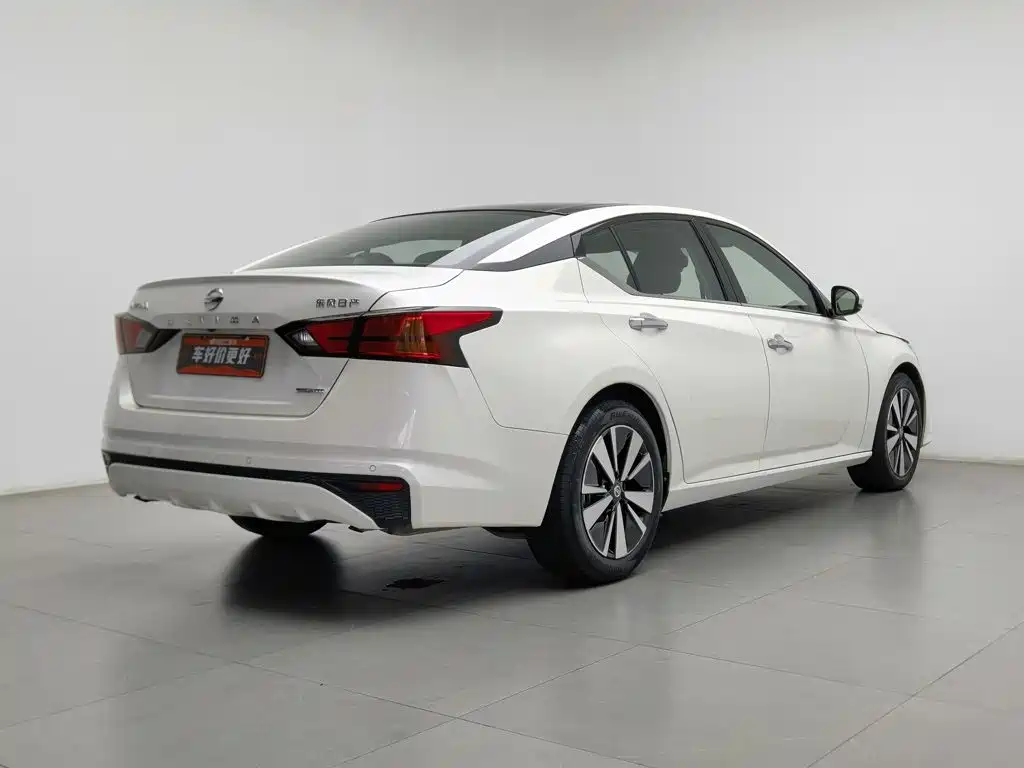 Nissan Teana — миниатюра 2